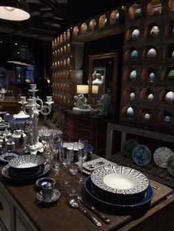 36 Pi&egrave;ces Pour 12 Gens - Revendeur