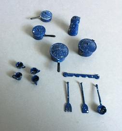 Miniature En M&Eacute;tal Maison De Poup&Eacute;e Marmites Tasses