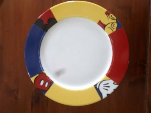 assiette restaurant cafe mickey apilco disneyland paris