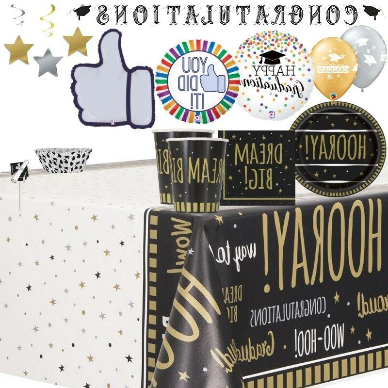 graduation diplome fete vaisselle decorations and ballons