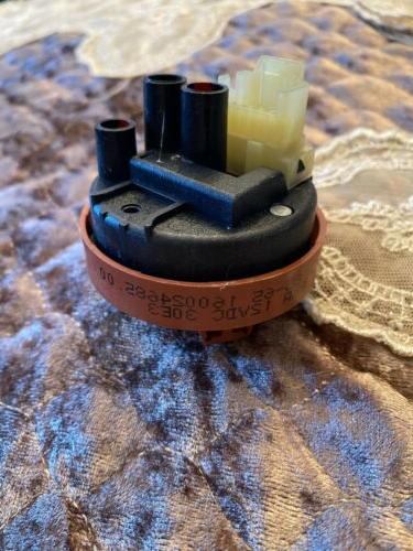 pressostat lave vaisselle c00274118 indesit scholtes whirlpo