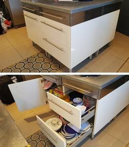 Meubles de cuisine laqu&eacute; blanc Ikea + lave-vaisselle, four,